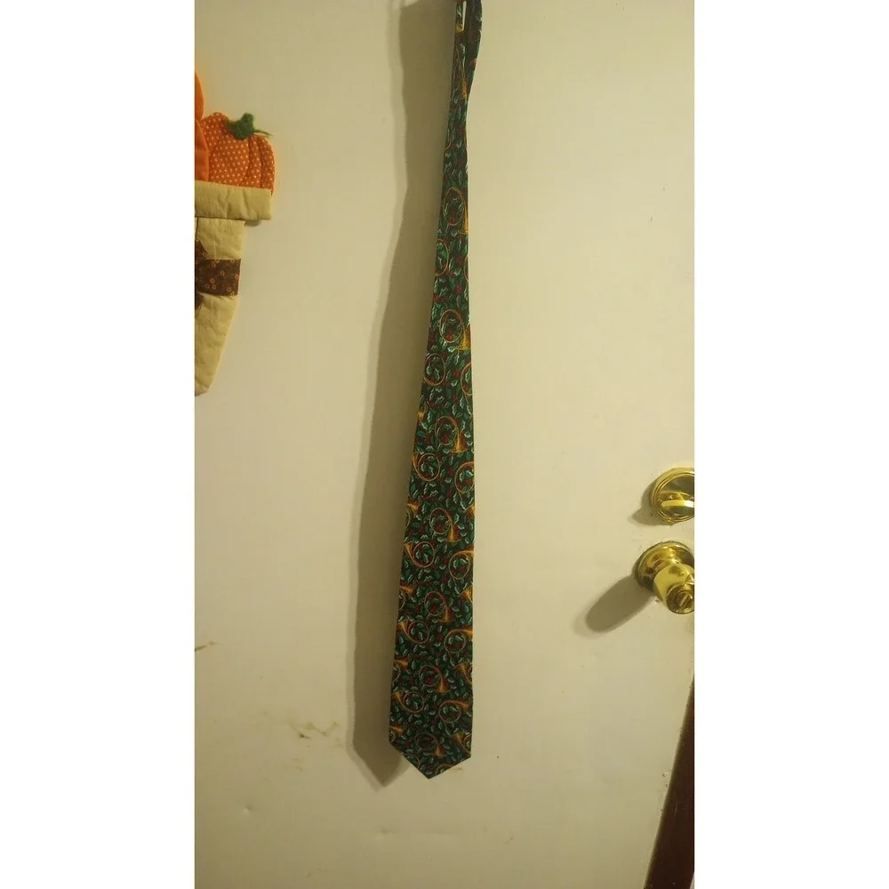 Vintage‎ 90s Y2K Addiction Christmas Necktie French Horn Holly AOP EUC